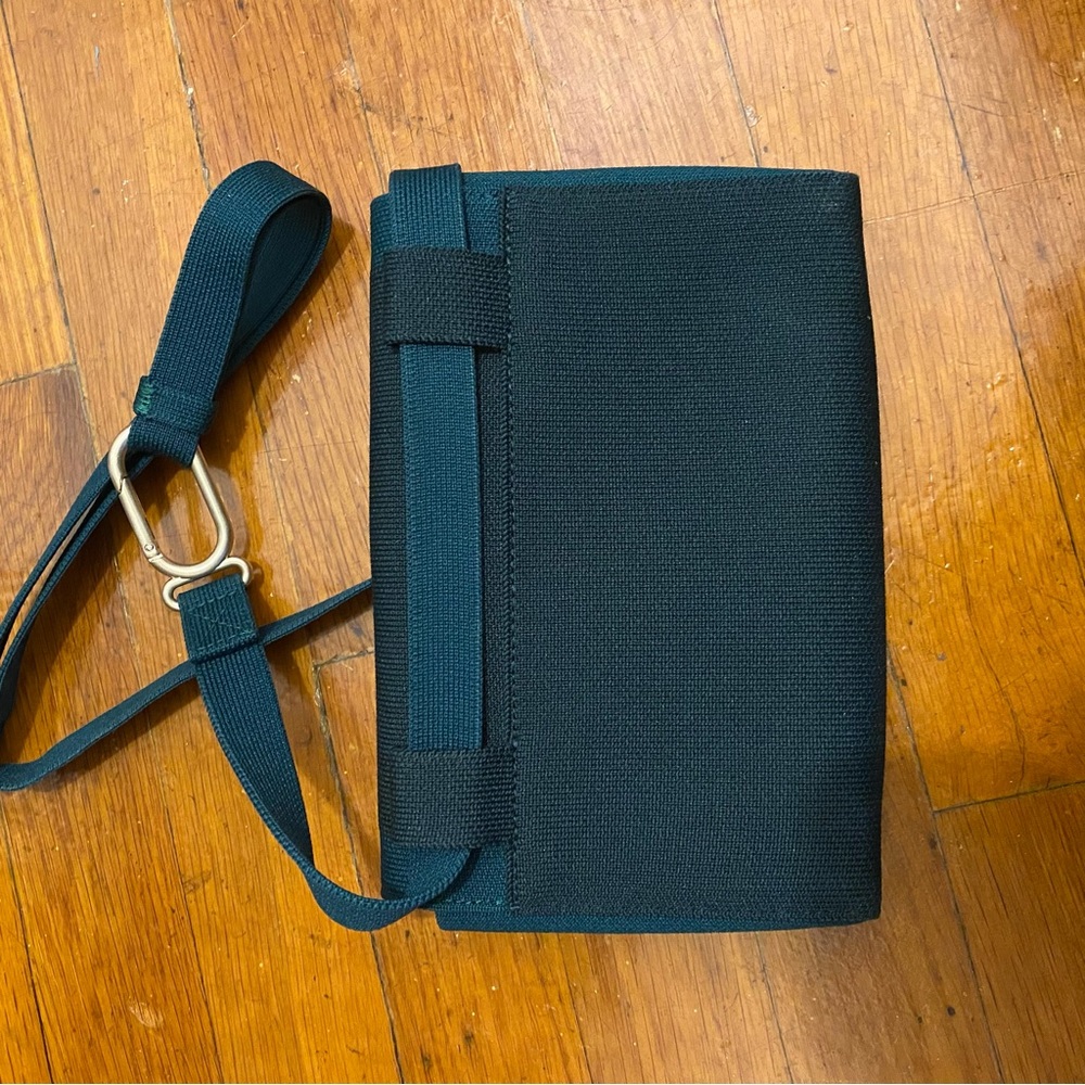 Rothy’s Juniper Green Belt Bag - Picture 3 of 5